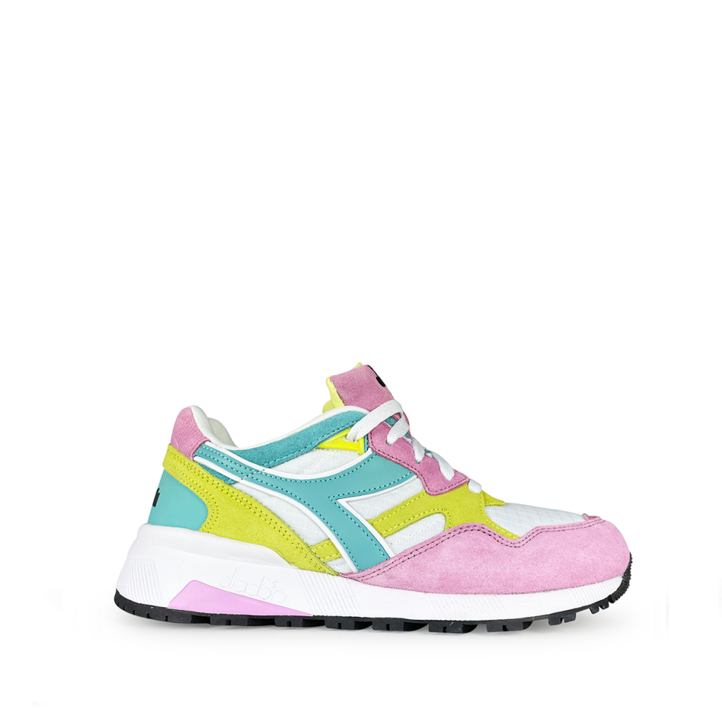 Diadora trainer Runner in pink, blue and green