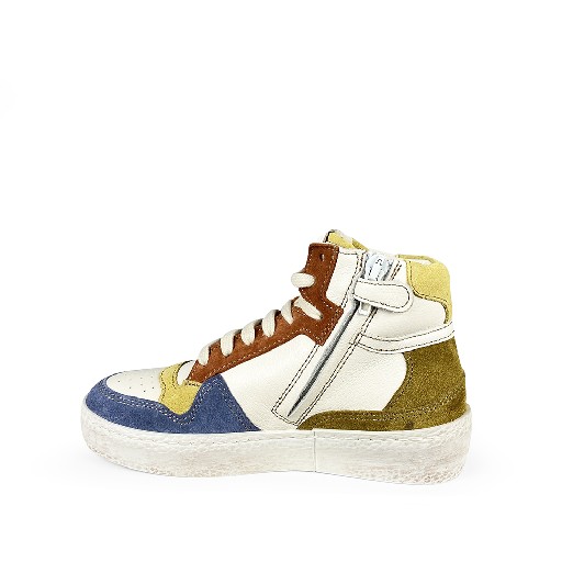 Ocra trainer Mid-height white sneaker with coloured accents