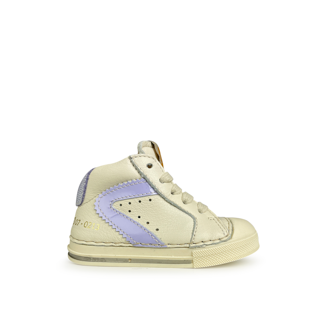 Ocra - White sneaker with lilac accent