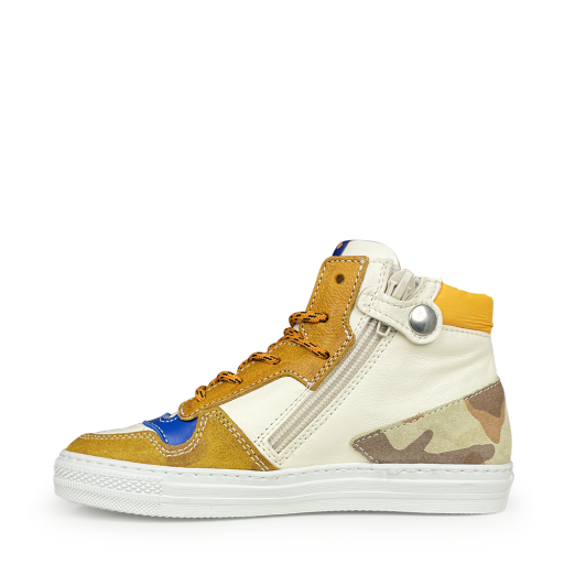 Rondinella sneaker Witte sneaker met bruin, blauw en geel