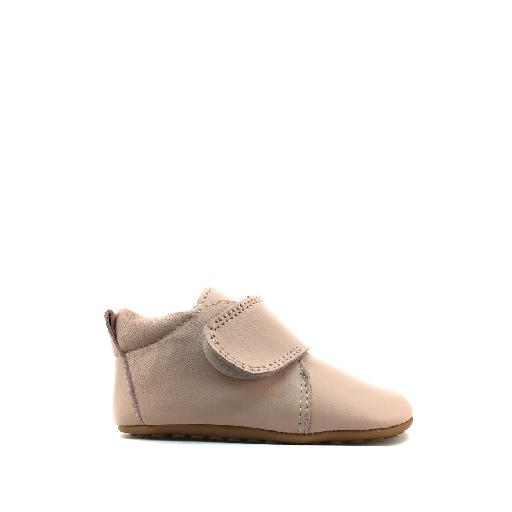 Pompom slippers Leather slipper in soft pink