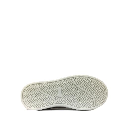 BiKey sneaker Loafer in witte print en gouden accent