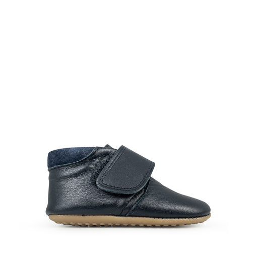 Kinderschoen online Pompom pantoffels Lederen pantoffel met velcro in zwart