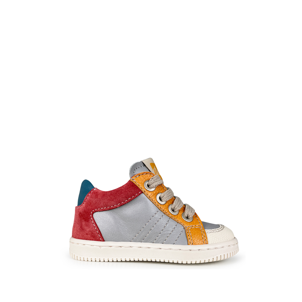 Ocra - Gray trainer with yellow and red accents