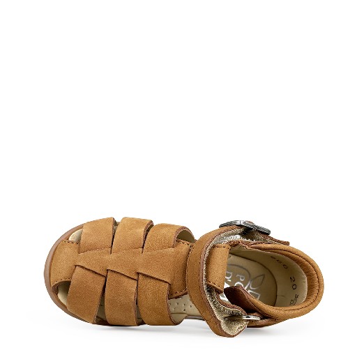 Pom d'api sandalen Bruine sandaal met gesloten hiel