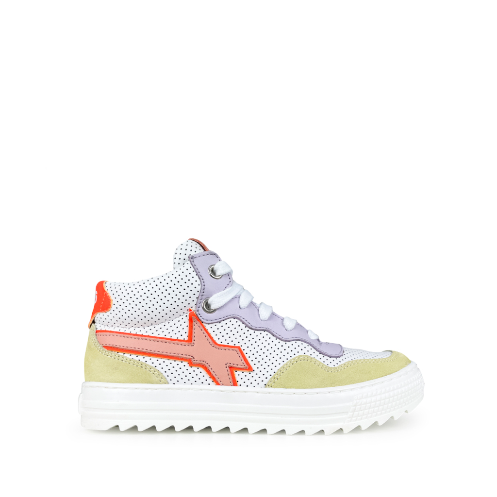 W6YZ - Mid-cut white trainer with multicoloured accents