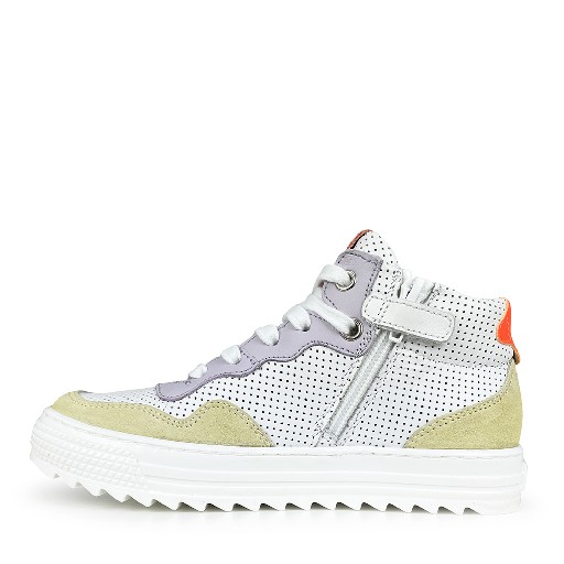 W6YZ trainer Mid-cut white trainer with multicoloured accents