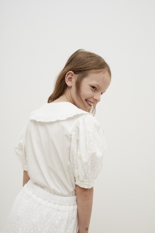 The new society blouses Witte blouse met Peter Pan kraag The New Society