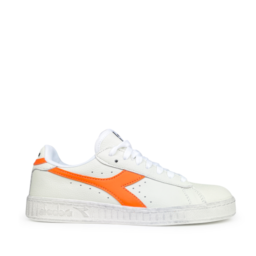 Kinderschoen online Diadora sneaker Lage witte sneaker met orange logo