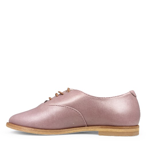Beberlis Derby's Elegant old pink derby shoe