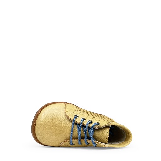 Beberlis first walkers Lace-up shoe in pastel yellow