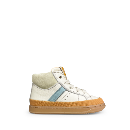 Kinderschoen online Ocra sneaker Witte sneaker met witte en beige accenten