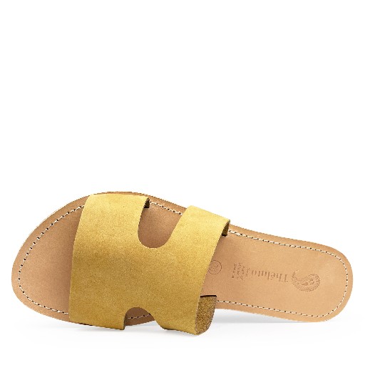 Théluto sandals Stylish ochre leather slippers Perrine