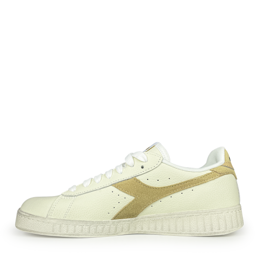 Diadora trainer Low offwhite sneaker with beige logo