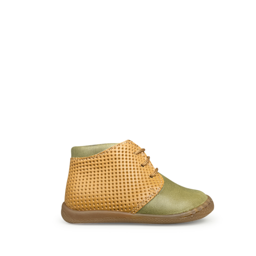 Kids shoe online Tricati pre step shoe Pré stepper in olive with brown