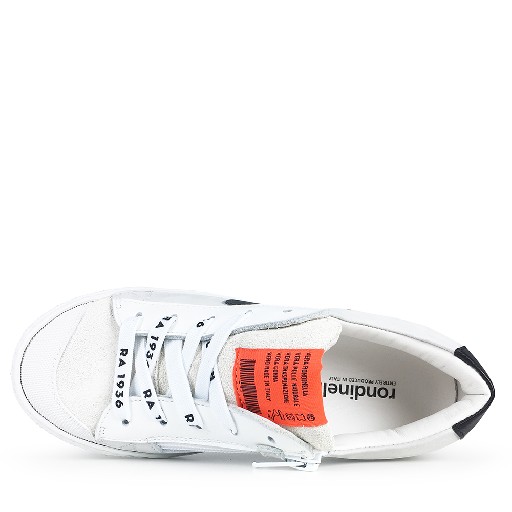 Rondinella trainer Low white sneaker with star and black line